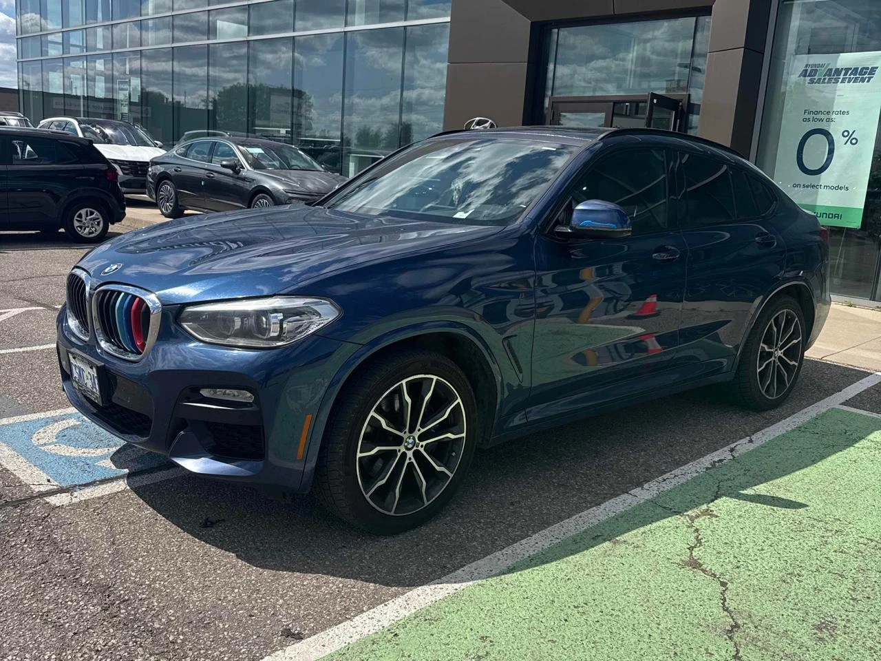 BMW X4 M pack* Подгреви* Carplay* Пано* Harman Kardon