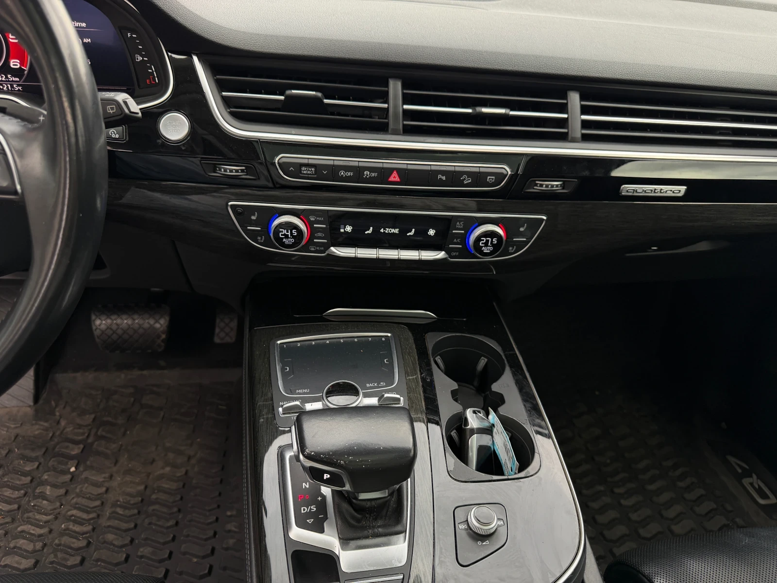 Audi Q7, снимка 15 - Автомобили и джипове - 56304429
