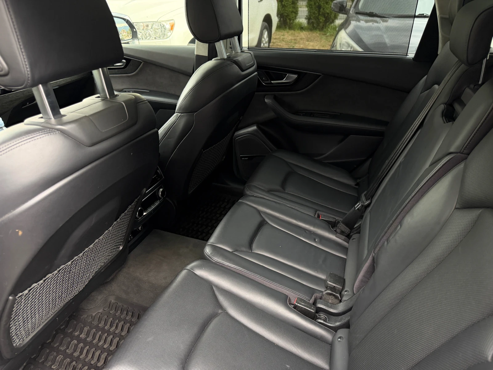 Audi Q7, снимка 7 - Автомобили и джипове - 56304429
