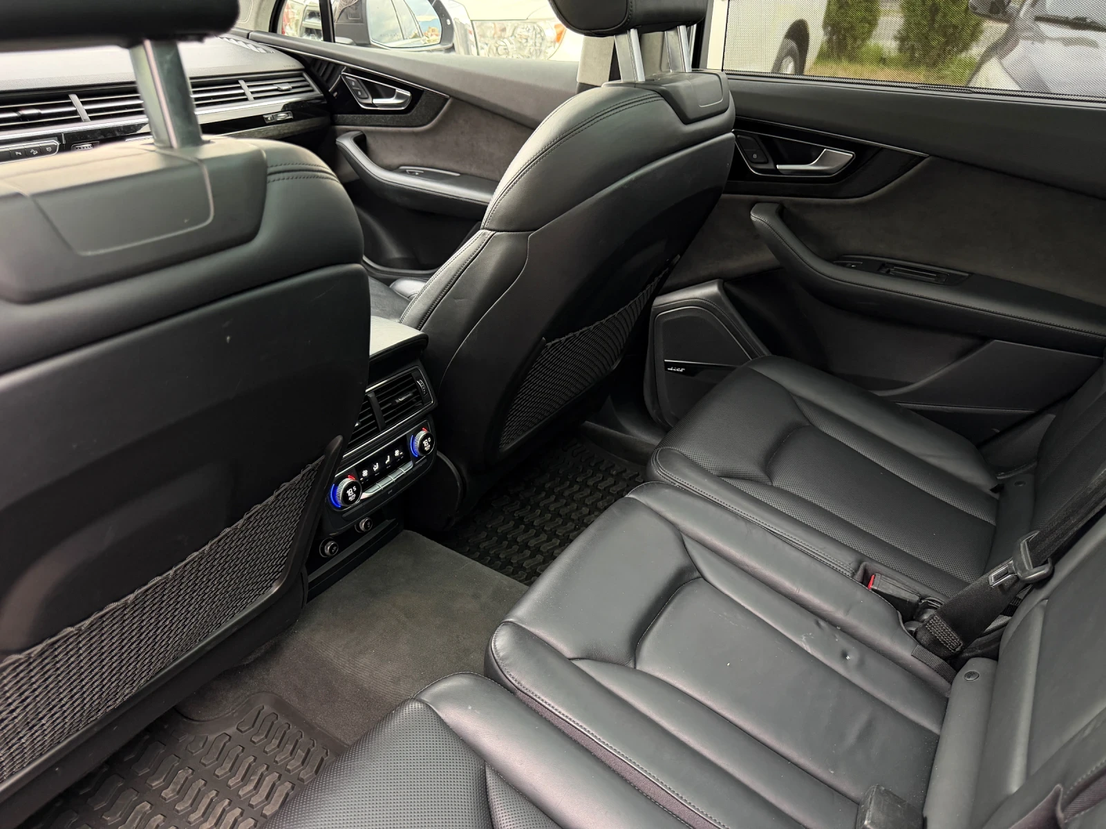 Audi Q7, снимка 13 - Автомобили и джипове - 56304429