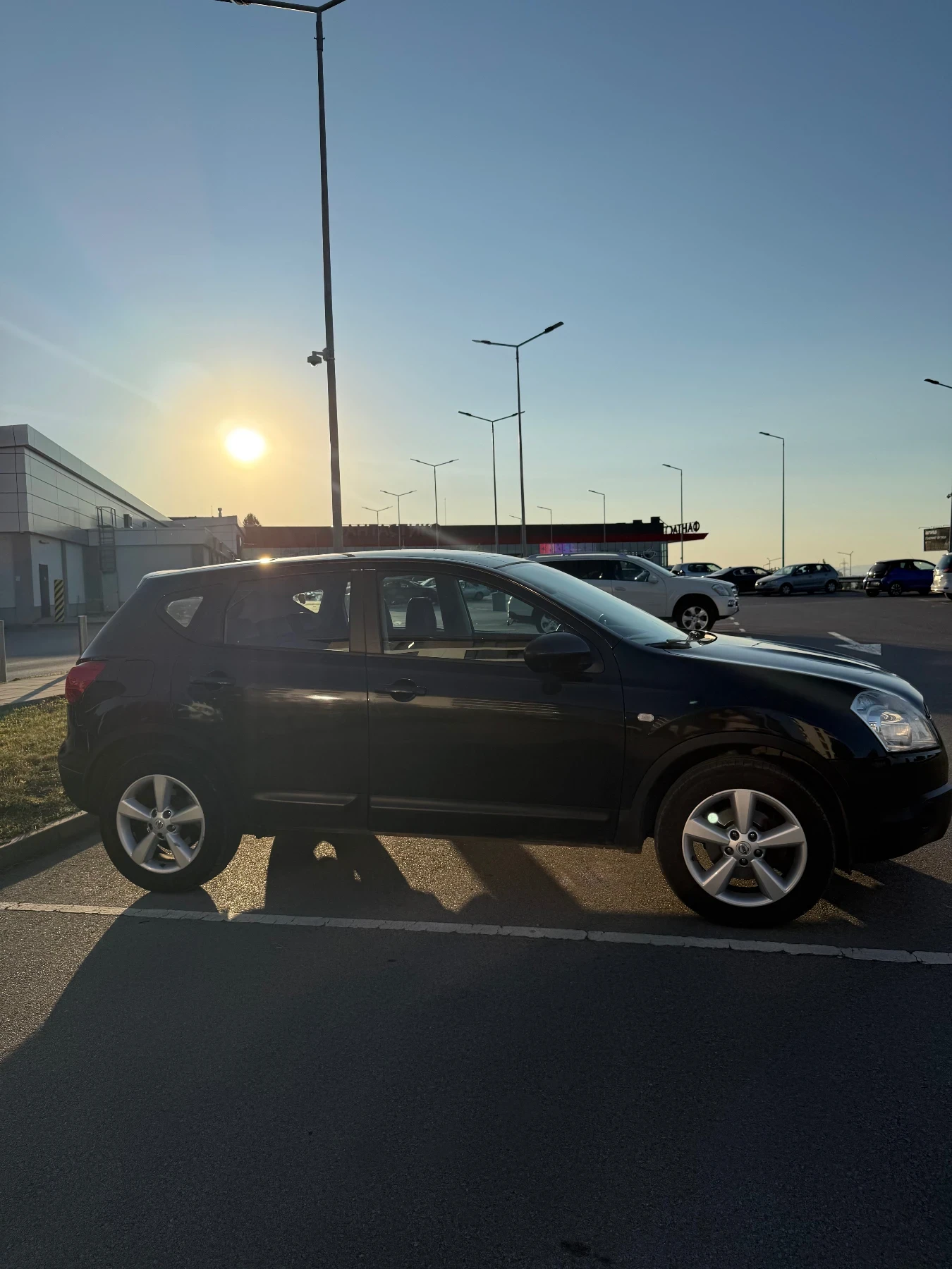 Nissan Qashqai J10 TEKNA 2.0dci AWD, снимка 2 - Автомобили и джипове - 56332266