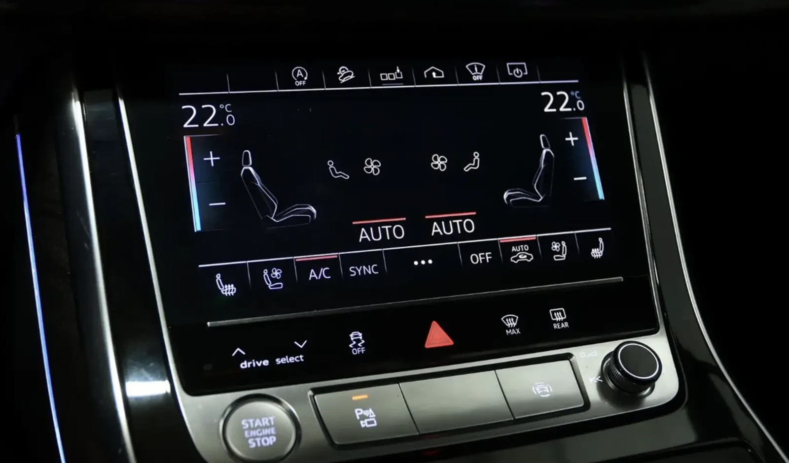 Audi Q7 2020 Audi Q7 Technik, снимка 8 - Автомобили и джипове - 56488436