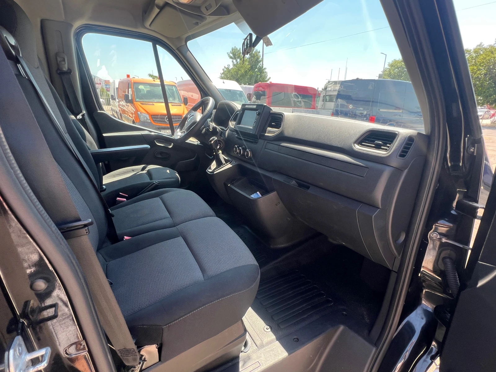 Renault Master EURO6 D ДВ ГУМА , 3500КГ , NAVI , КЛИМА , П.БОРД , - изображение 10