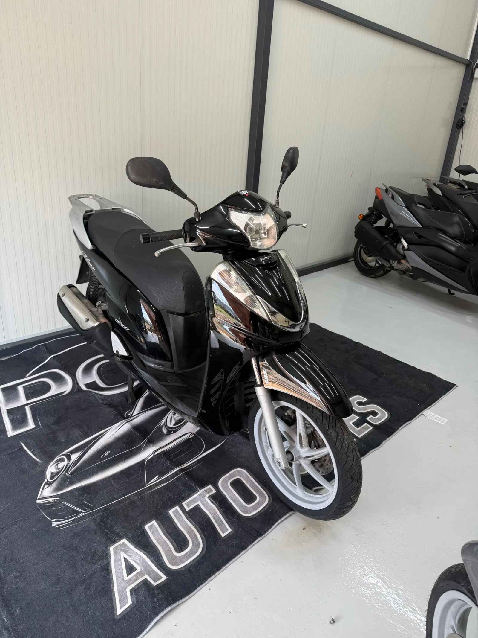 Honda Sh, снимка 2 - Мотоциклети и мототехника - 54962129
