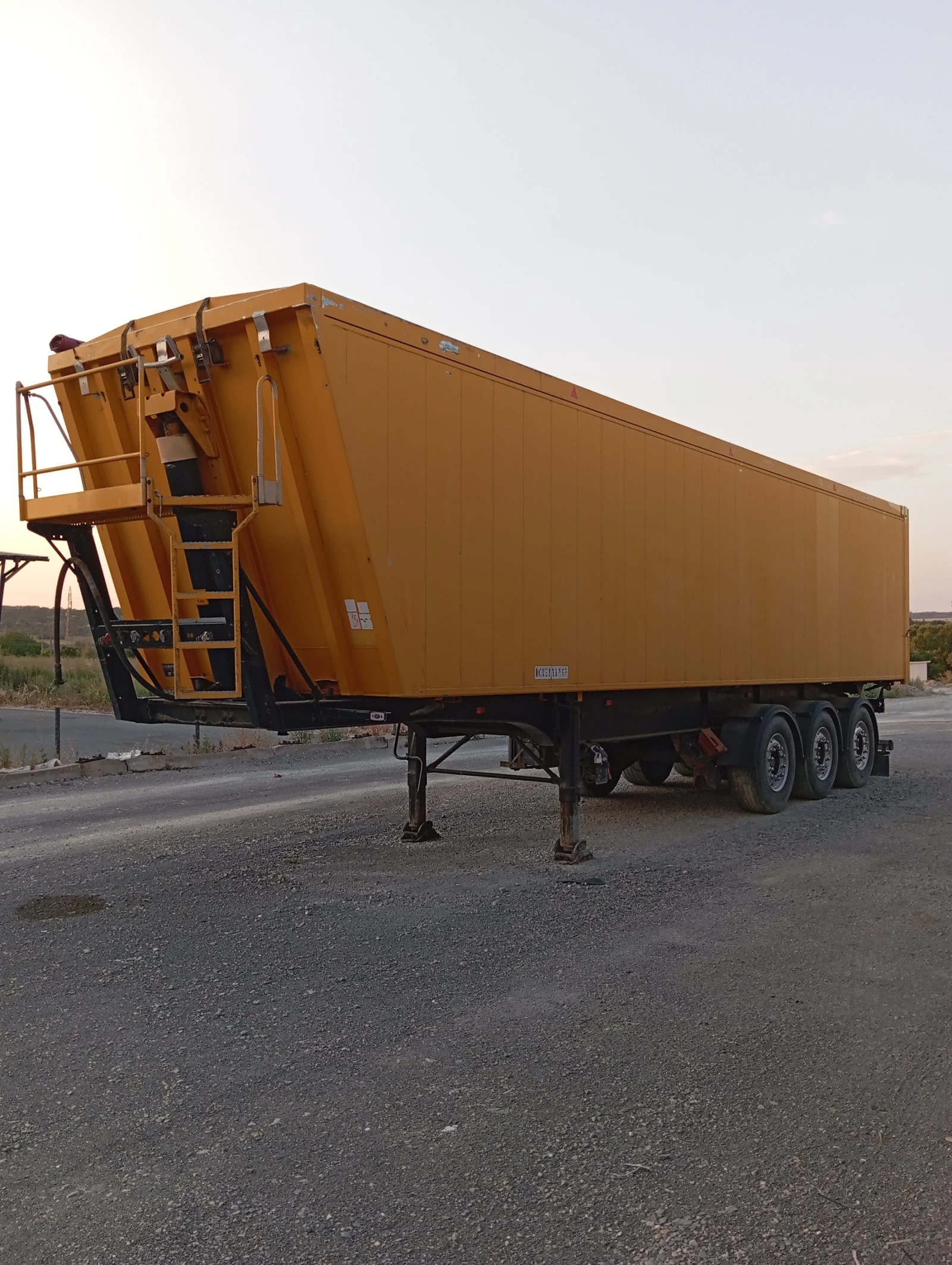 ����������� Benalu KEMPF 57 ���. | Mobile.bg � ����������� 1