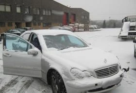 Трансмисия за Mercedes-Benz C 180, снимка 1