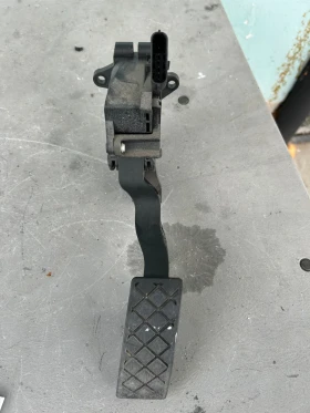 0280755223 Педал газ VW SEAT AUDI , снимка 2 - Части - 53632886