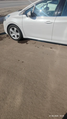 Peugeot 208 1.6 HDI, снимка 6