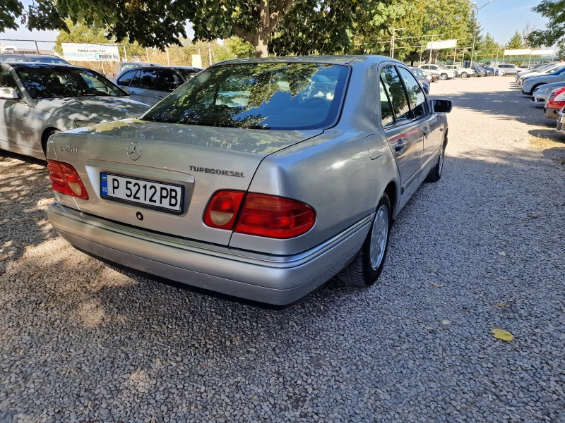 Mercedes-Benz E 250 2.5tdi-150k.s, снимка 4 - Автомобили и джипове - 47179512