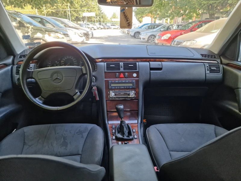 Mercedes-Benz E 250 2.5tdi-150k.s, снимка 9 - Автомобили и джипове - 47179512