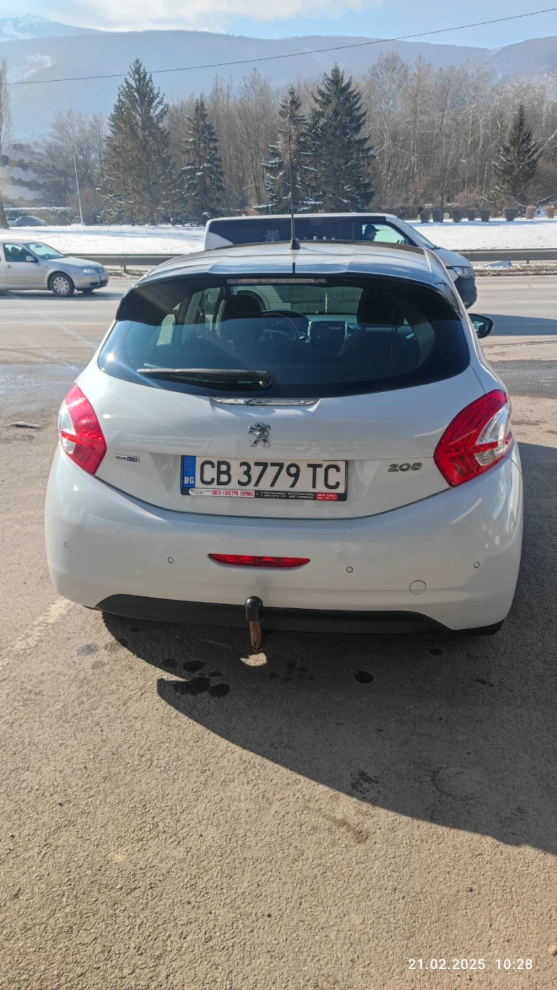 Peugeot 208 1.6 HDI, снимка 14 - Автомобили и джипове - 49270033