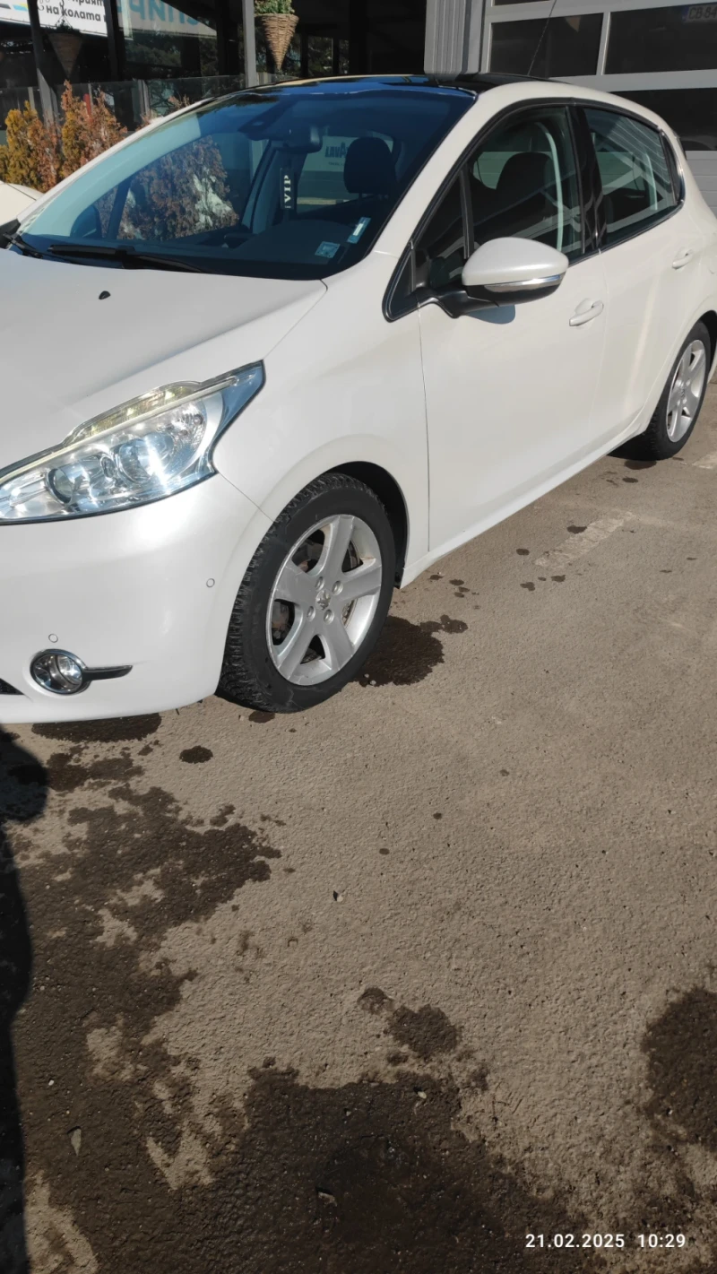 Peugeot 208 1.6 HDI, снимка 8 - Автомобили и джипове - 49270033