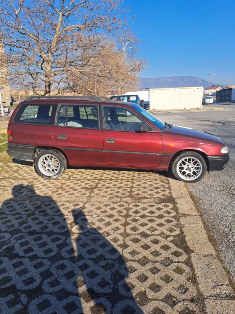 Opel Astra, снимка 4 - Автомобили и джипове - 49423212