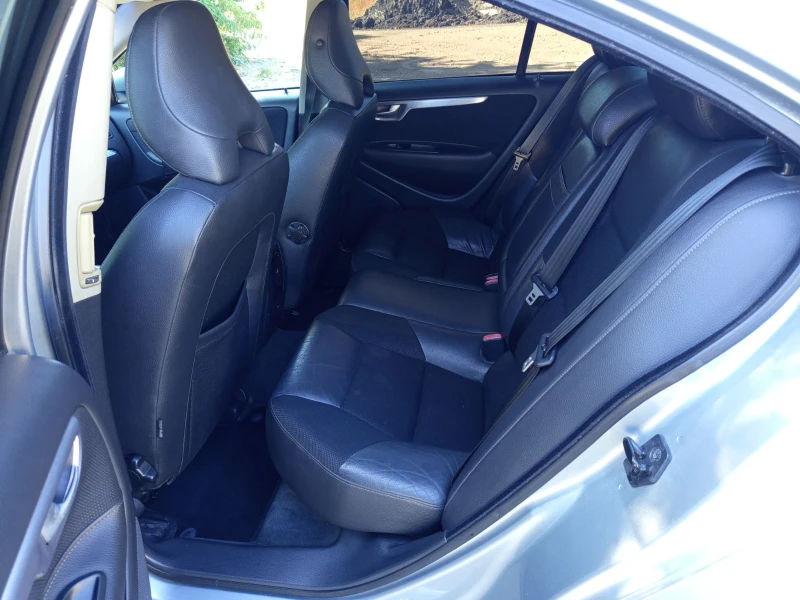 Volvo S60 D5, снимка 12 - Автомобили и джипове - 51735286