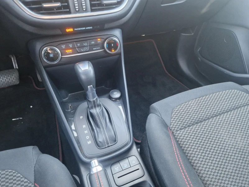 Ford Fiesta ST line Full Led 39000km , снимка 12 - Автомобили и джипове - 51816794