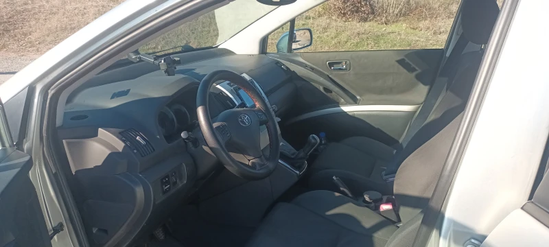 Toyota Corolla verso, снимка 8 - Автомобили и джипове - 53256202