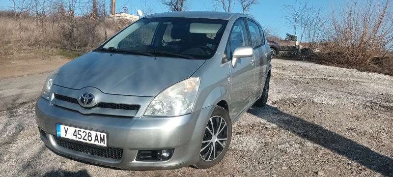 Toyota Corolla verso, снимка 7 - Автомобили и джипове - 53256202