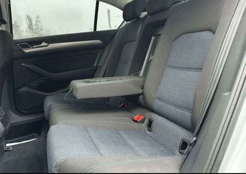 VW Passat GTE 1.4 Hybrid  DSG, снимка 15 - Автомобили и джипове - 53341977