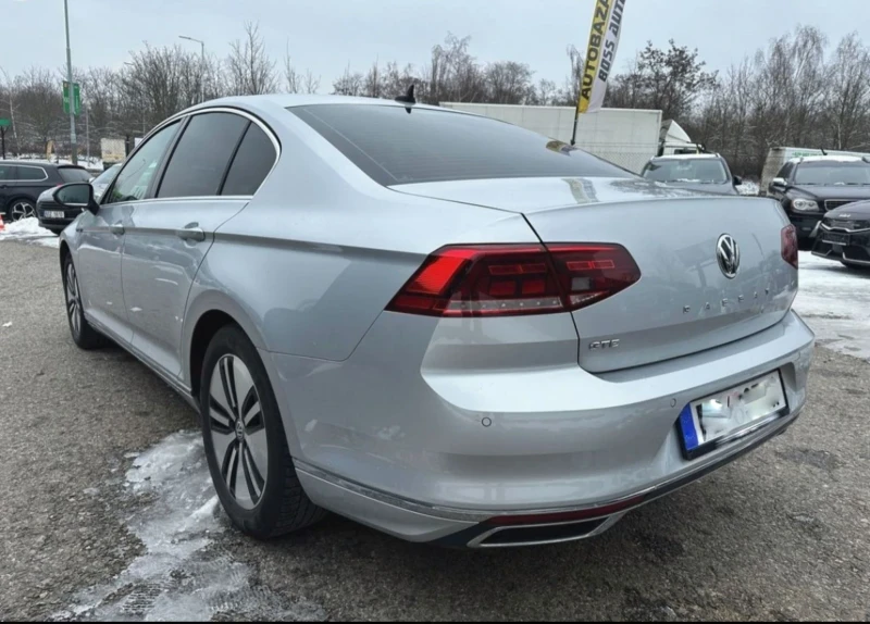 VW Passat GTE 1.4 Hybrid  DSG, снимка 4 - Автомобили и джипове - 53341977