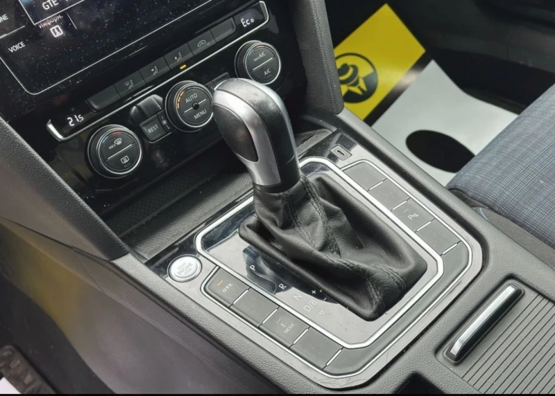 VW Passat GTE 1.4 Hybrid  DSG, снимка 10 - Автомобили и джипове - 53341977