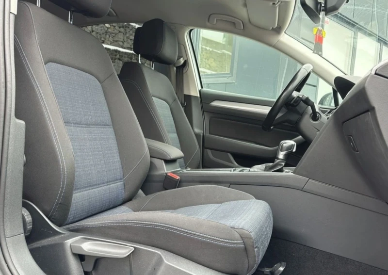 VW Passat GTE 1.4 Hybrid  DSG, снимка 12 - Автомобили и джипове - 53341977