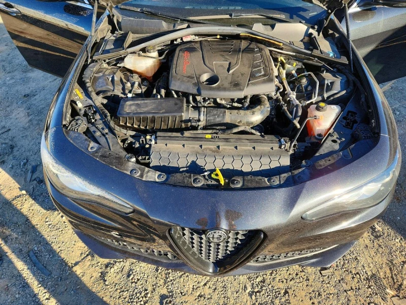 Alfa Romeo Giulia 2l Ti Q4, снимка 11 - Автомобили и джипове - 53592586