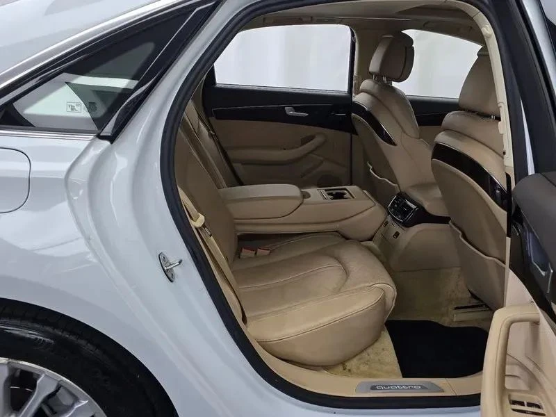 Audi A8 3.0, снимка 10 - Автомобили и джипове - 53345033