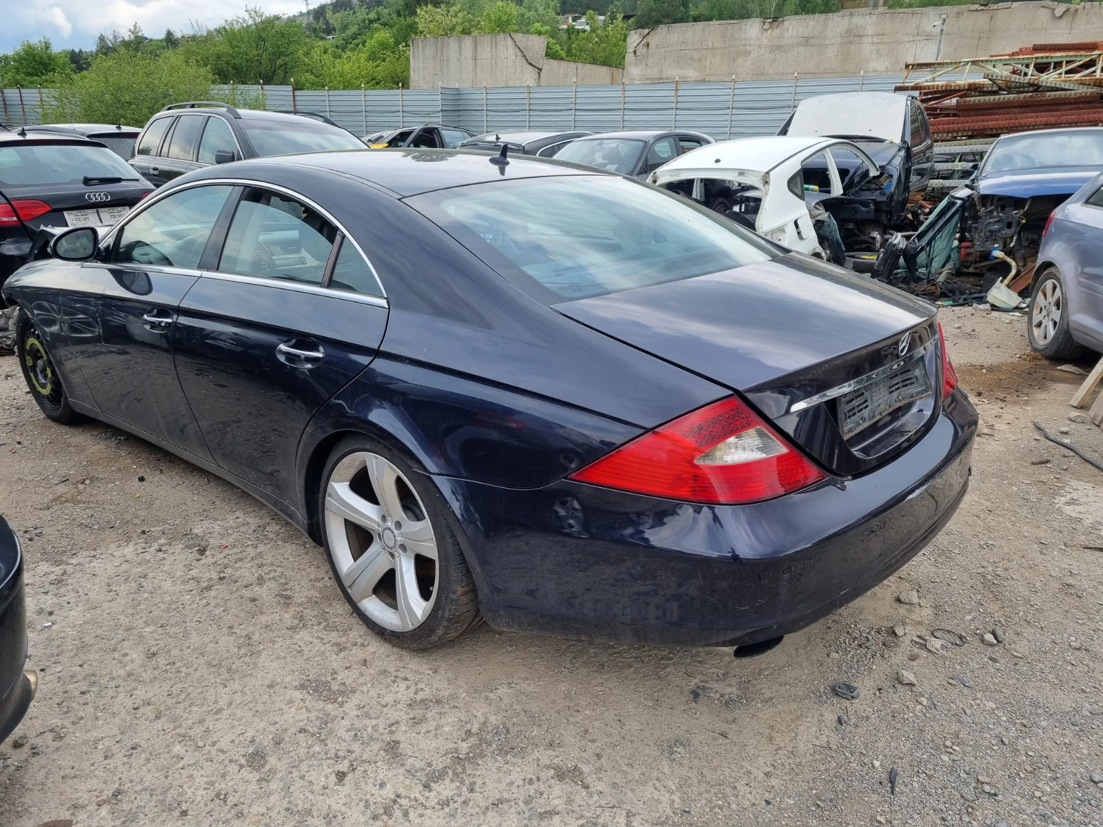 Mercedes-Benz CLS 320 320dizel-224ks-2007god-На части!!! - изображение 5