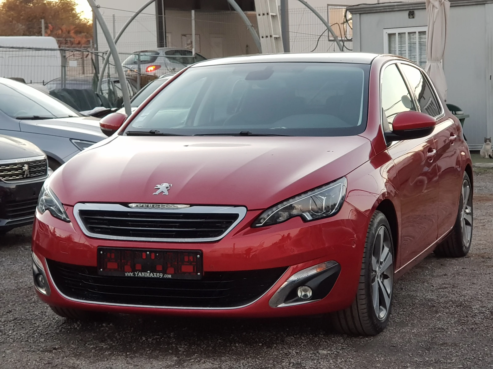 Peugeot 308 Peugeot 308 1.2 е-THP Full   - изображение 2