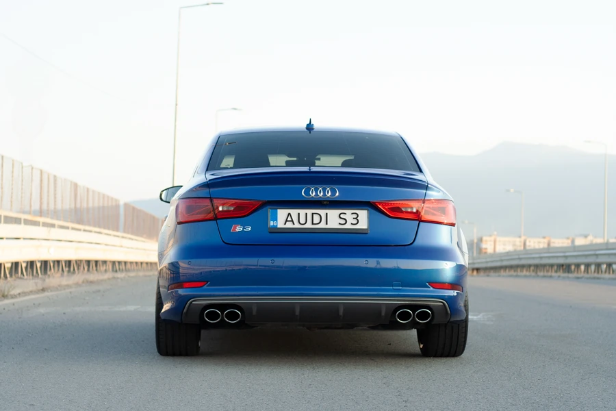 Audi S3 sedan, Audi Exclusive Sepang Blue Pearl - изображение 3