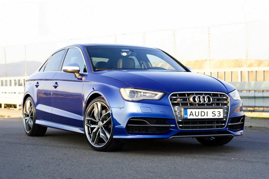 Audi S3 sedan, Audi Exclusive Sepang Blue Pearl - изображение 4
