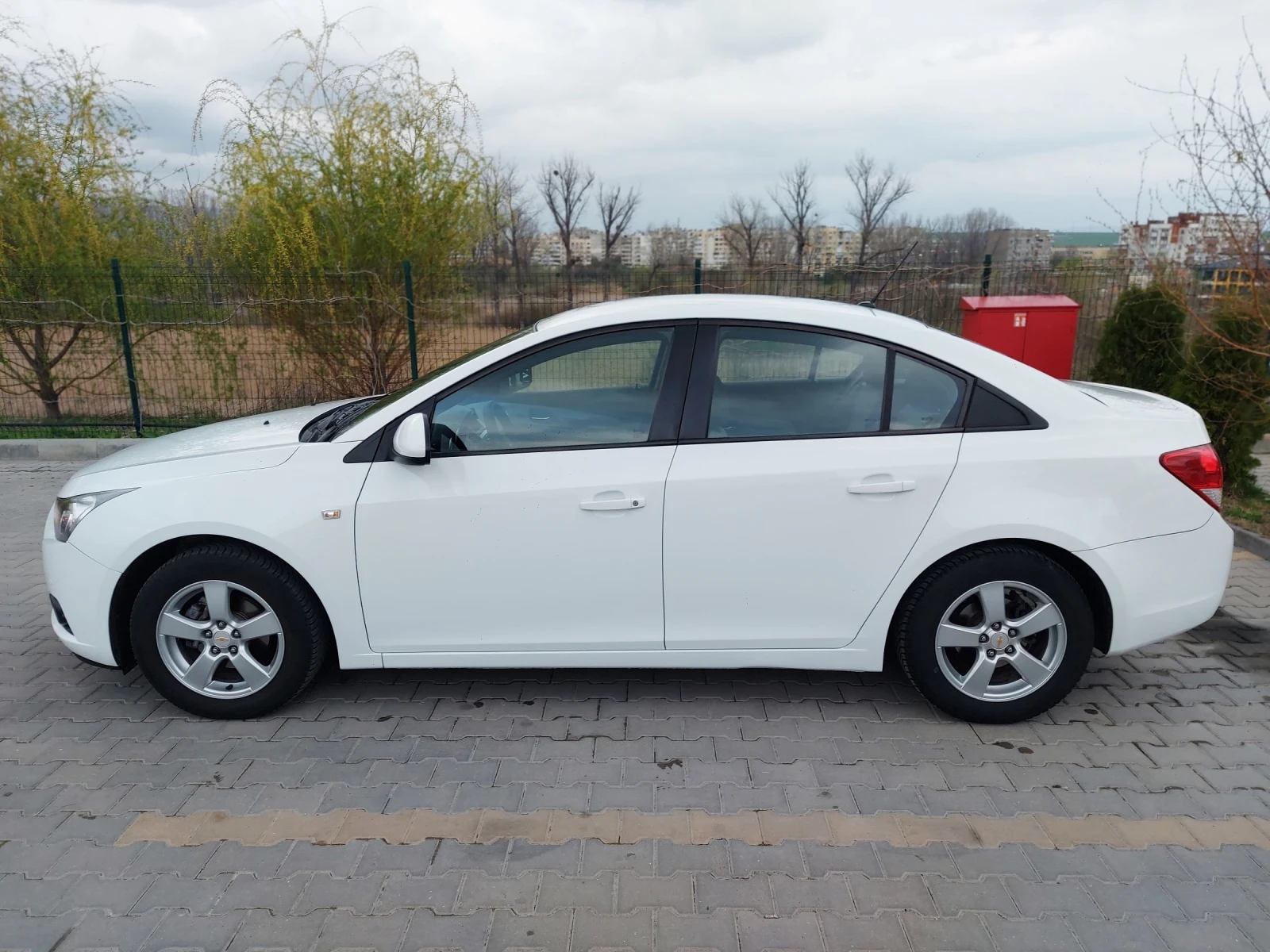 Chevrolet Cruze 1.8 LS 141hp BRC - изображение 4