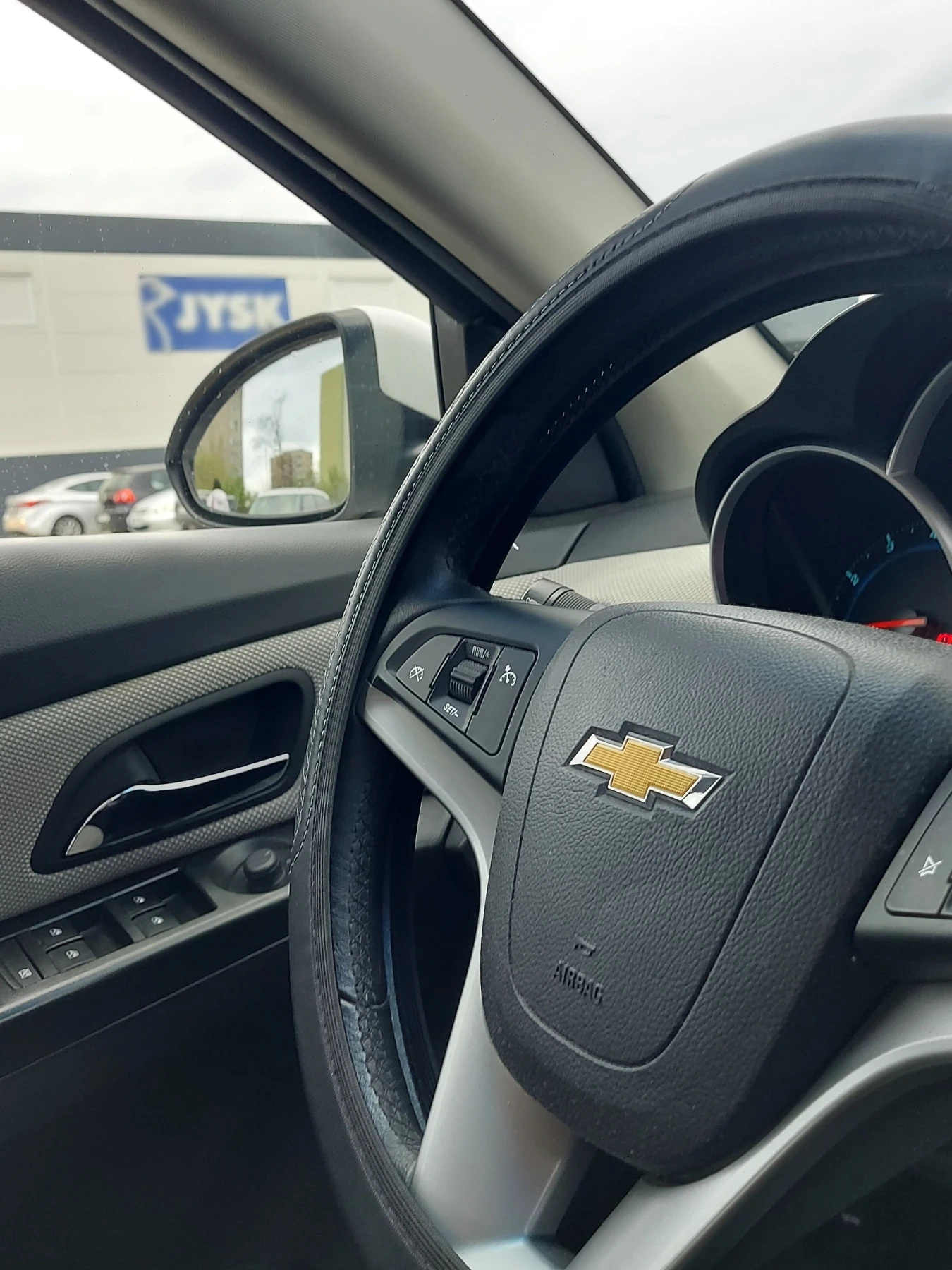Chevrolet Cruze 1.8 LS 141hp BRC - изображение 9