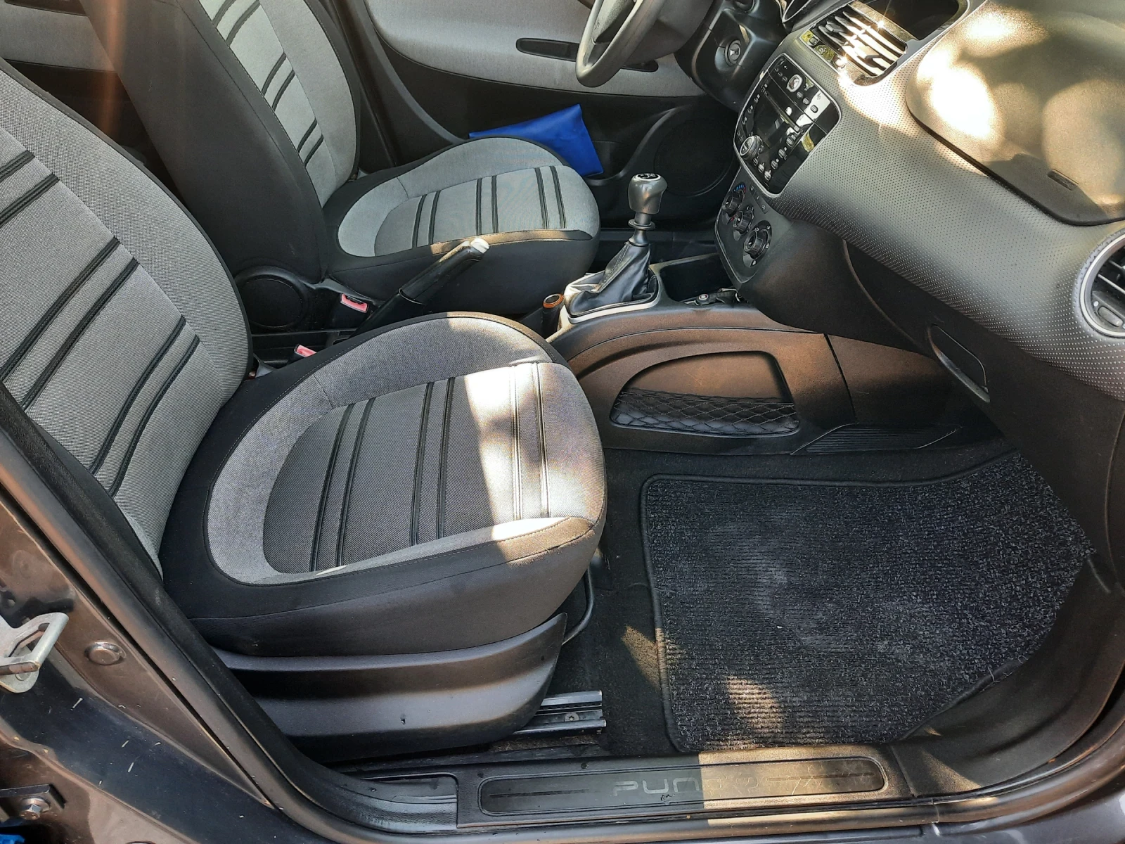 Fiat Punto 2010та 1.4i СТАРИЯ! | Mobile.bg — изображение 10