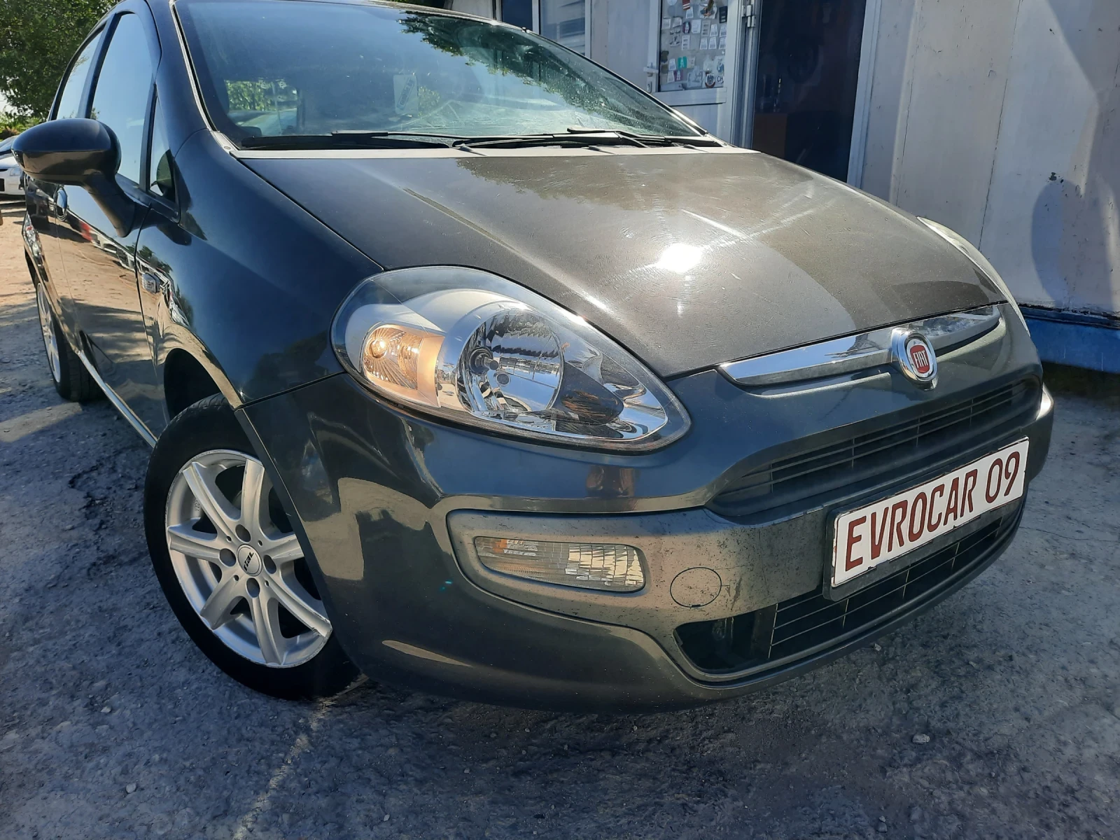 Fiat Punto 2010та 1.4i СТАРИЯ! | Mobile.bg — изображение 2