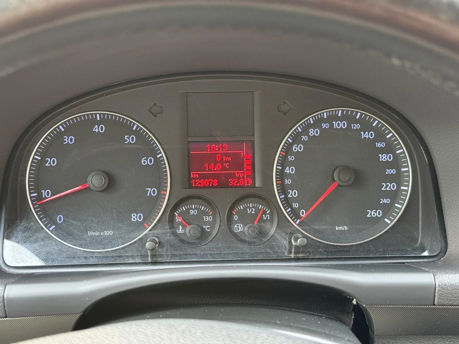 VW Touran EcoFuel - изображение 10