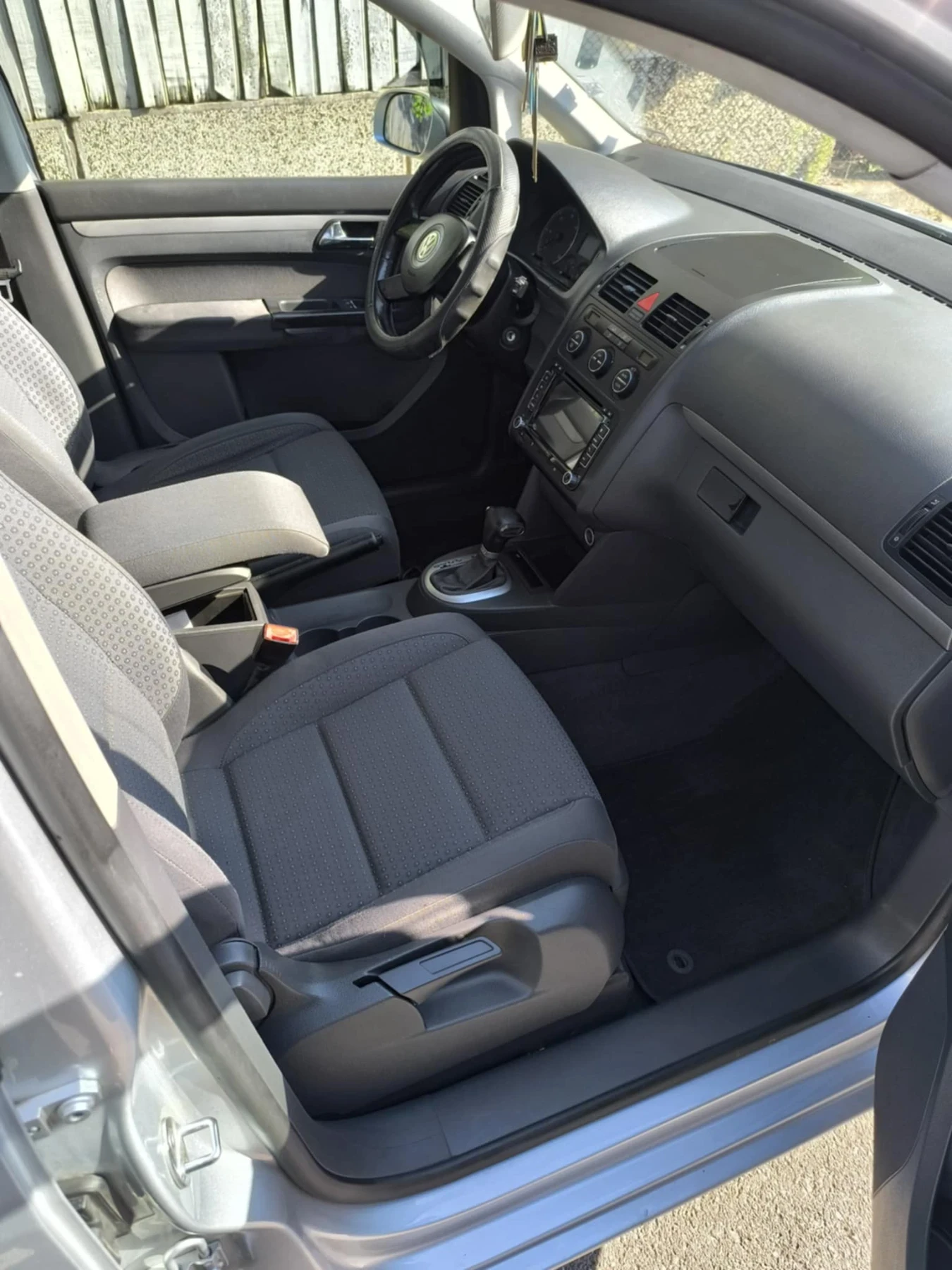 VW Touran . - изображение 7