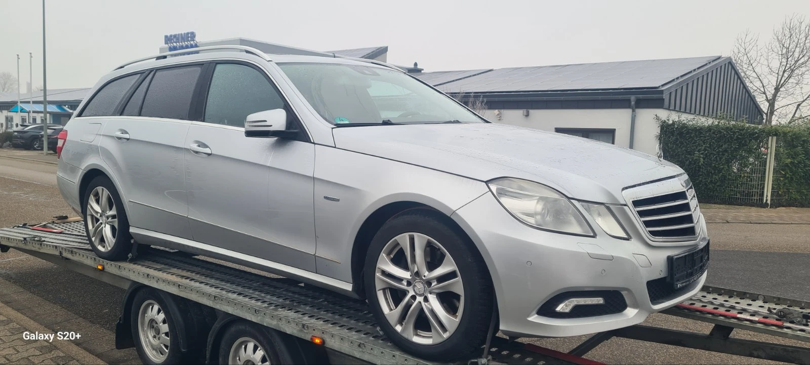 Mercedes-Benz E 350  - изображение 3