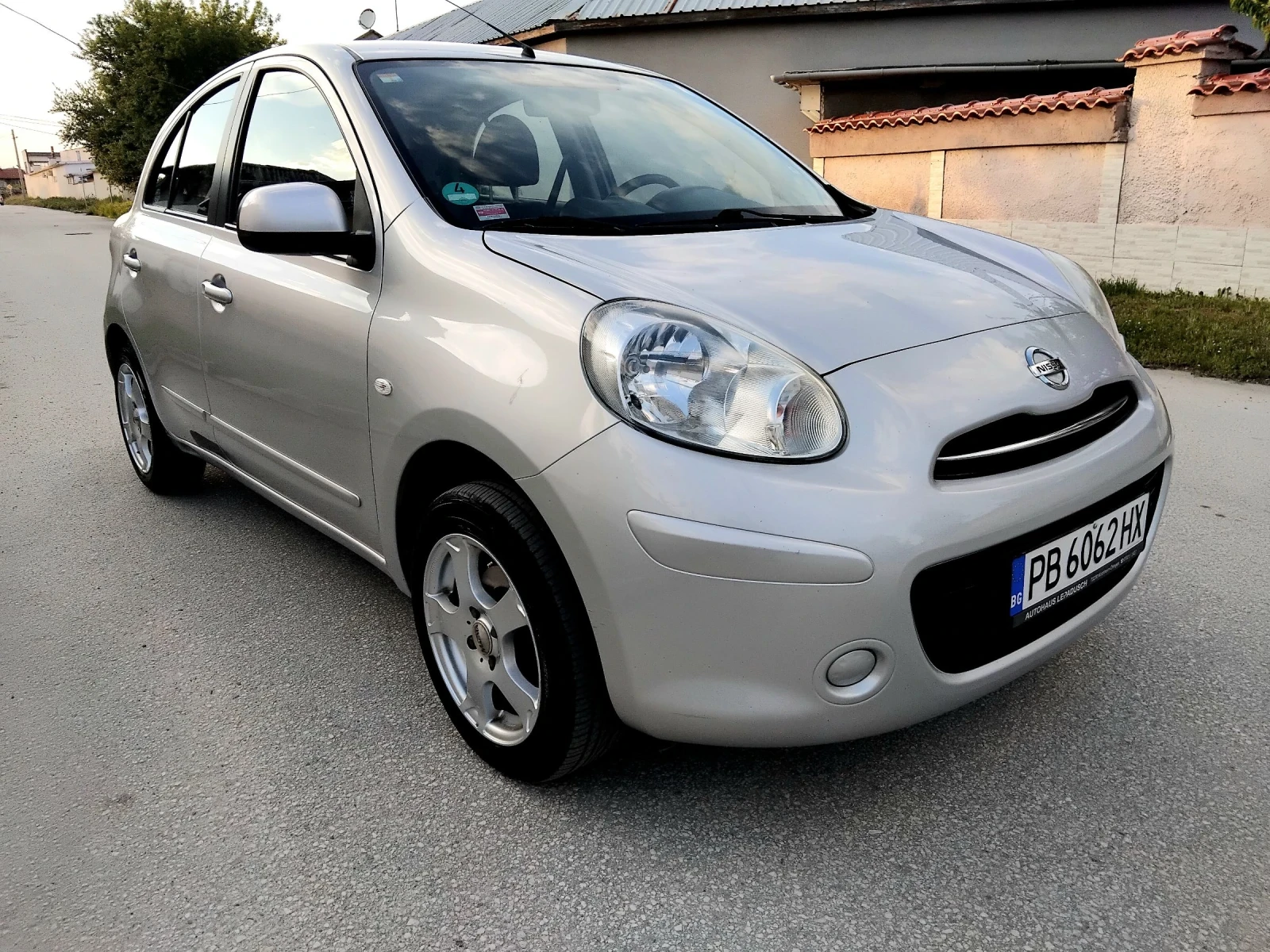 Nissan Micra 1.2i.80k.ВЕРИГА+ КЛИМА. 2011г., снимка 10 - Автомобили и джипове - 54480769