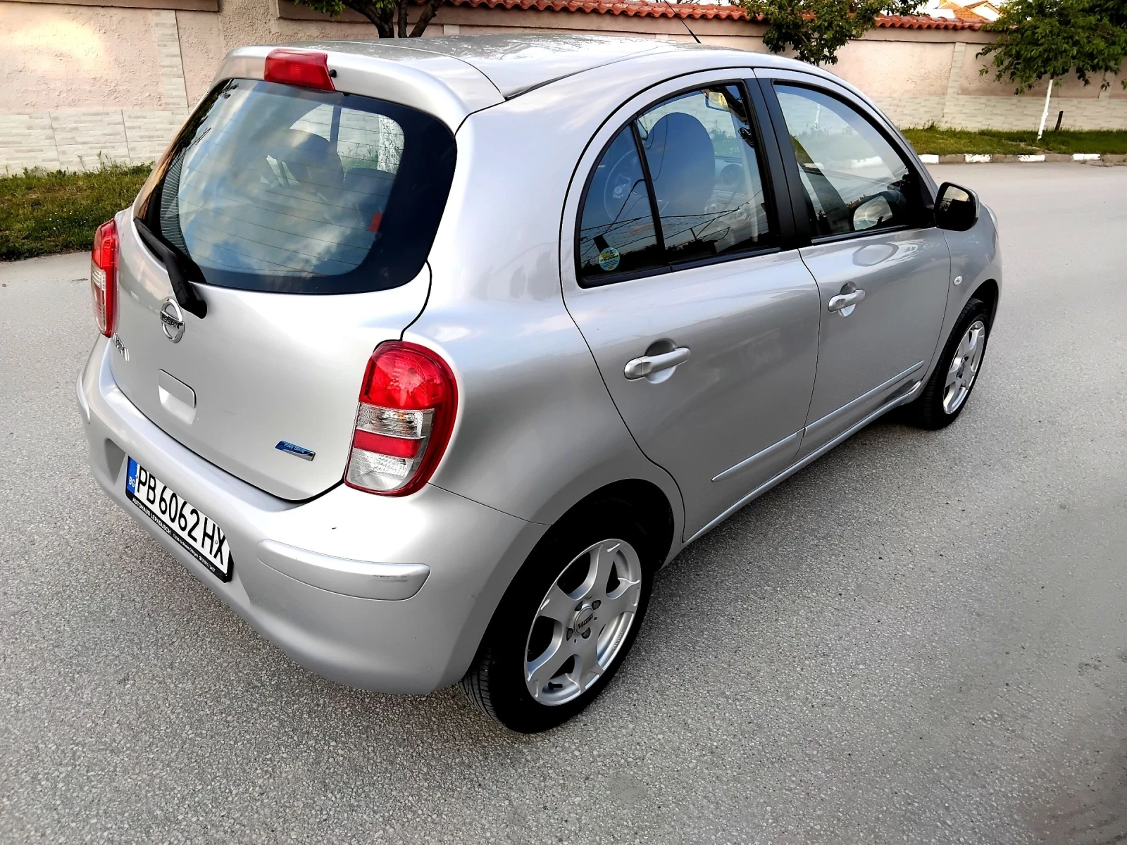 Nissan Micra 1.2i.80k.ВЕРИГА+ КЛИМА. 2011г., снимка 5 - Автомобили и джипове - 54480769