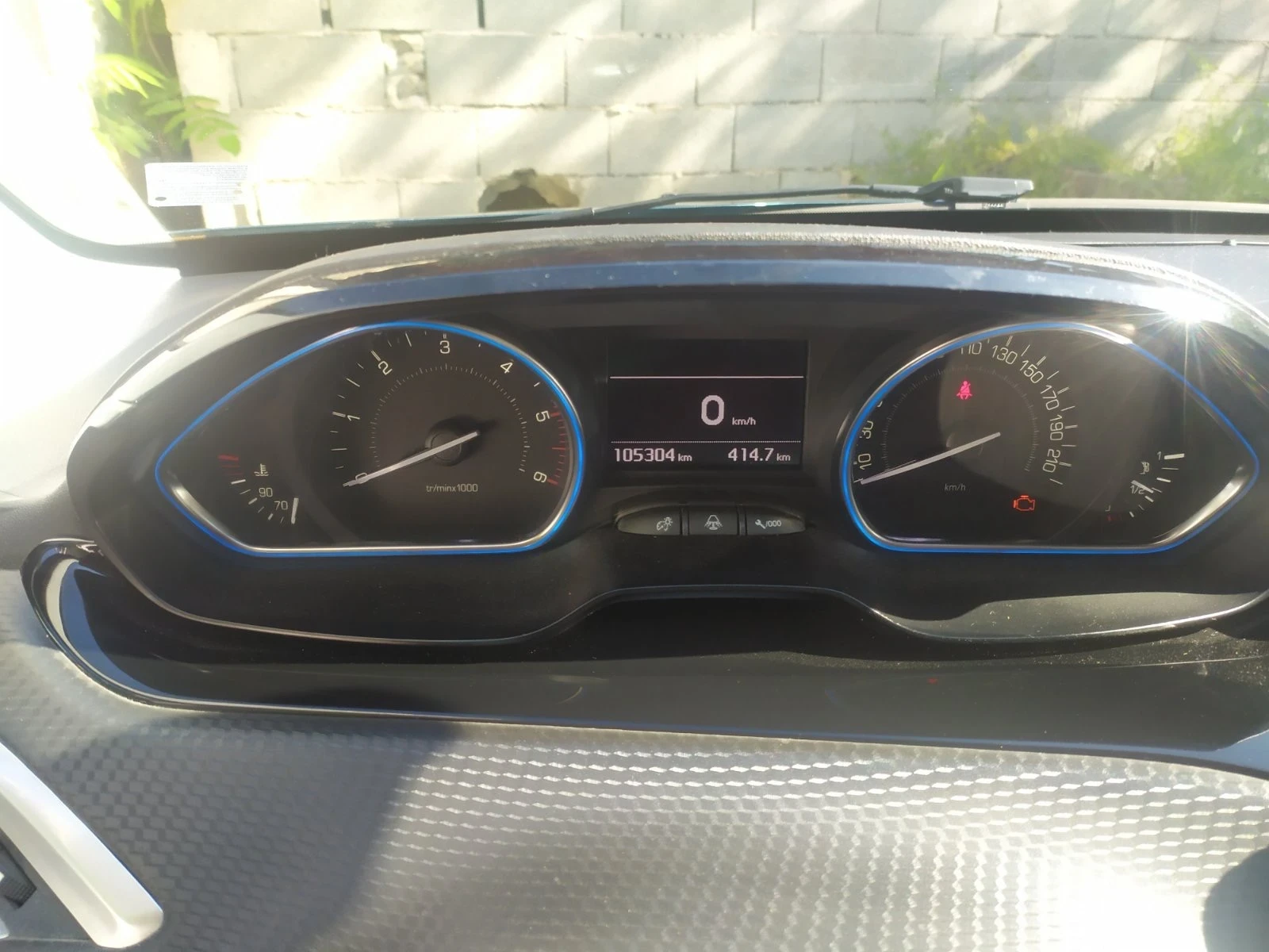 Peugeot 2008, снимка 5 - Автомобили и джипове - 54482284