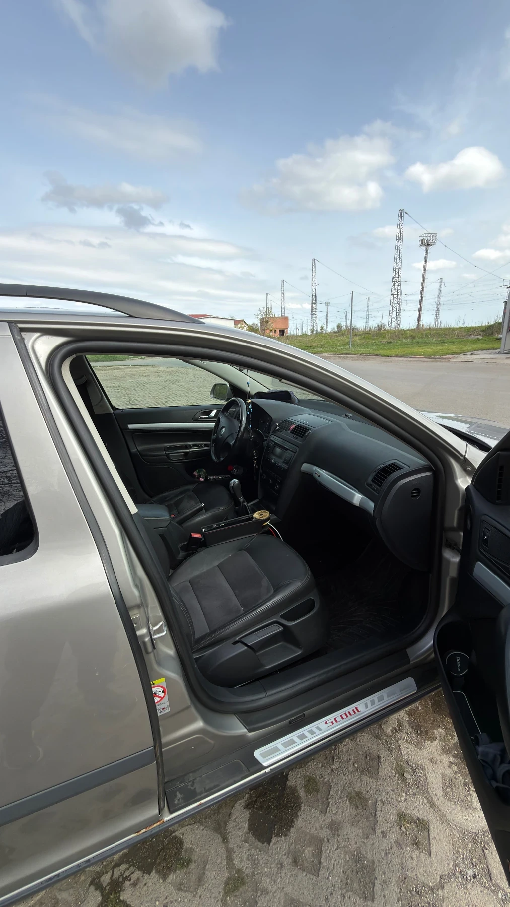 Skoda Octavia Scout 4x4 2.0 BMM, снимка 6 - Автомобили и джипове - 54522325