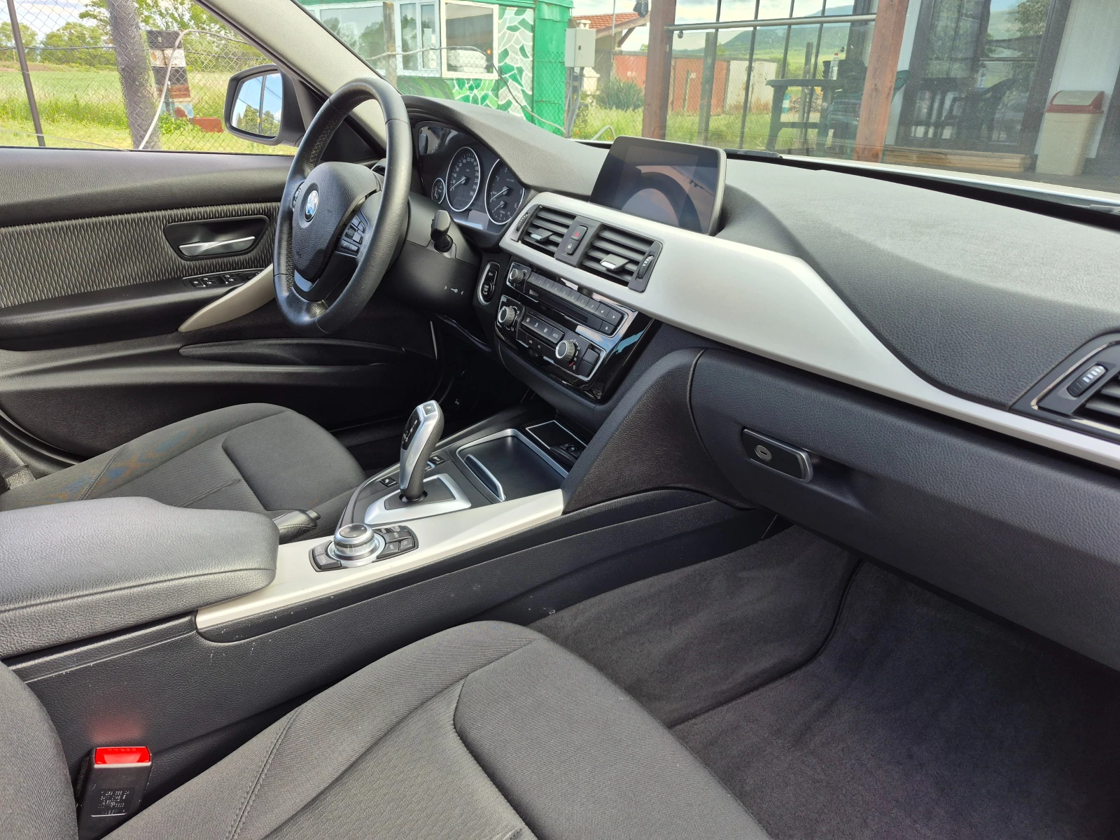BMW 318 2.0 D, снимка 13 - Автомобили и джипове - 54610682