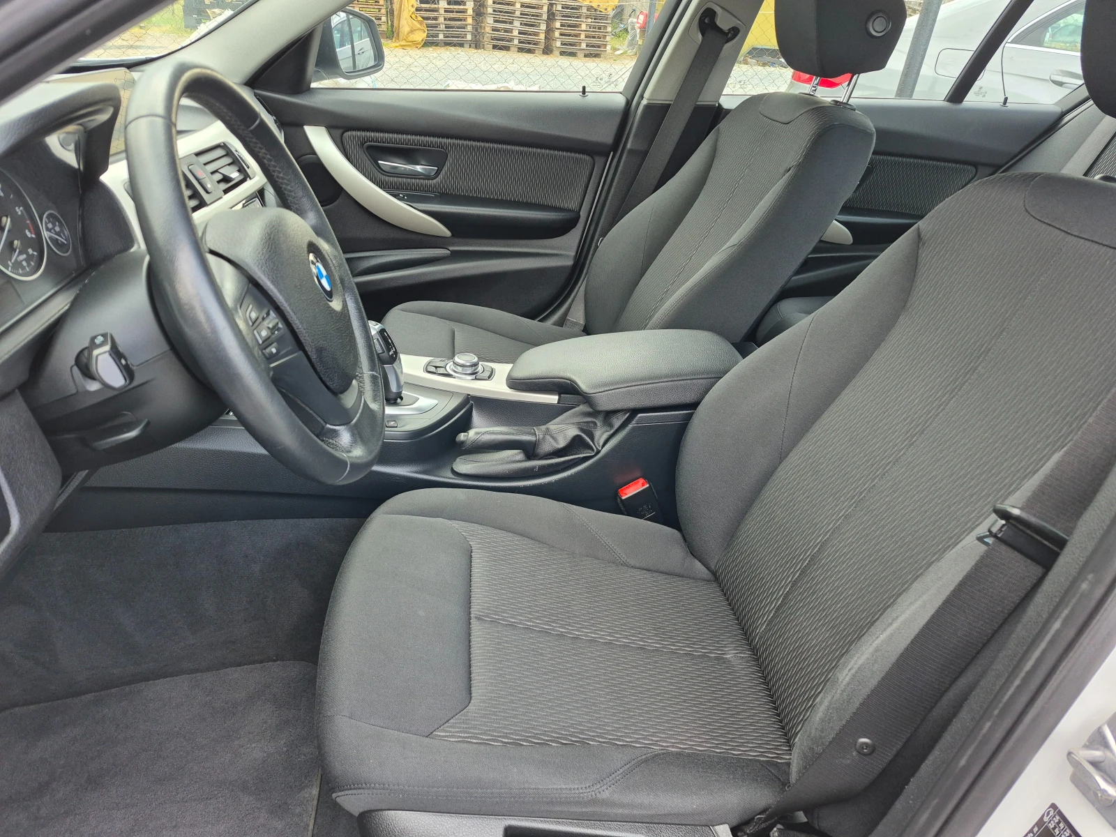 BMW 318 2.0 D, снимка 11 - Автомобили и джипове - 54610682