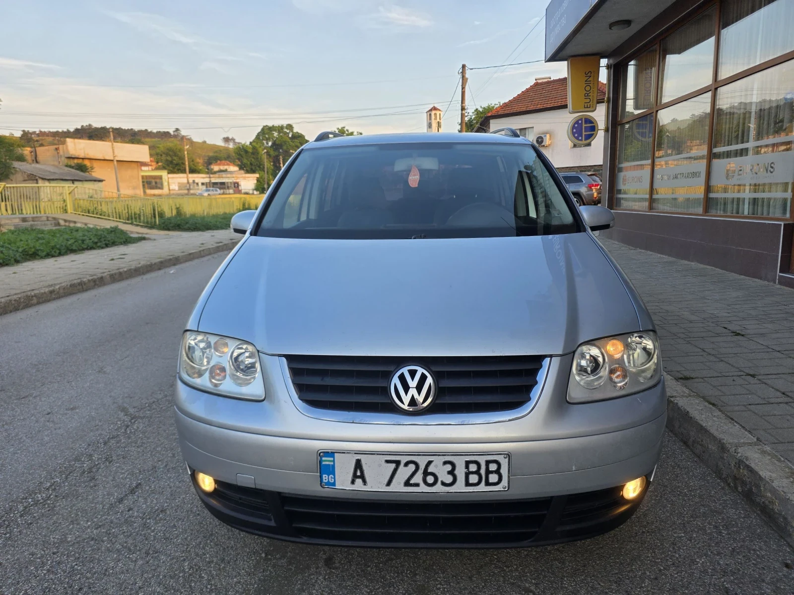 VW Touran 2.0TDI 7-местен с работещ климатроник 
