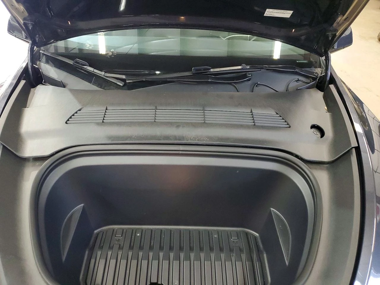 Tesla Model Y LONG RANGE, снимка 11 - Автомобили и джипове - 54759168