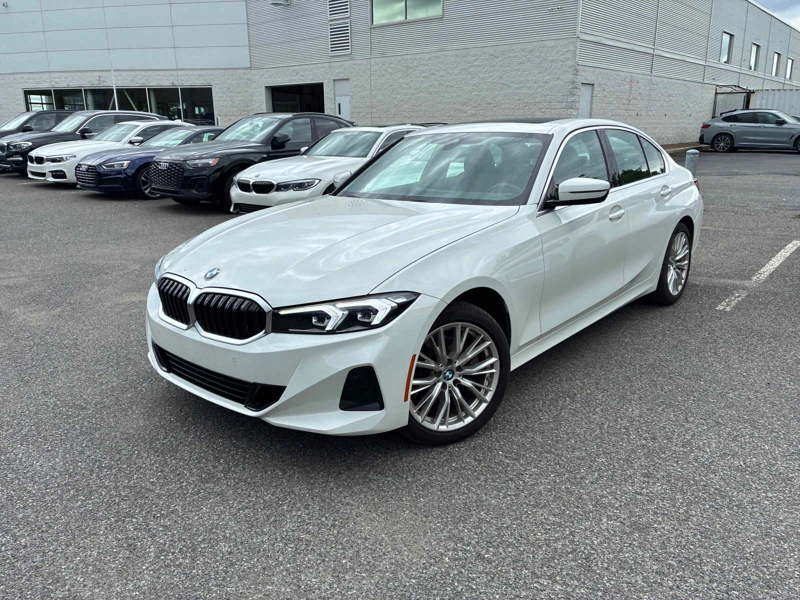 BMW 330 ��������� ����� * ������� * �������� * CARFAX | Mobile.bg � ����������� 5
