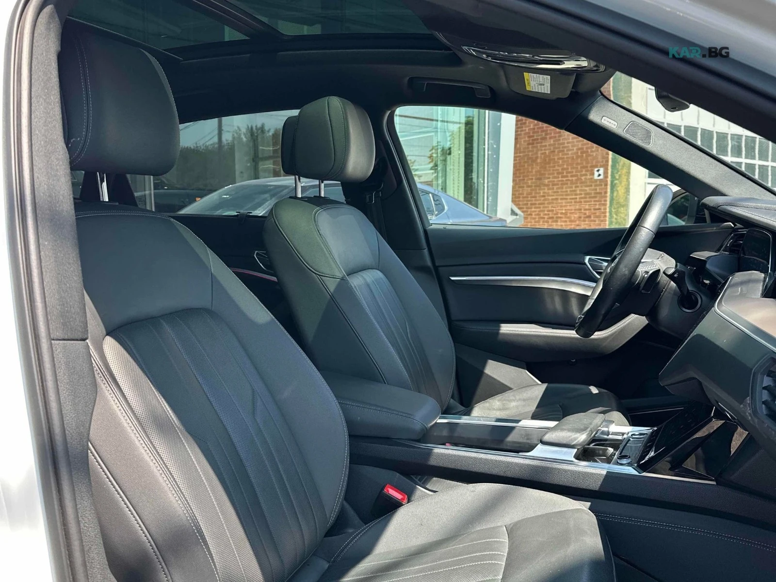 Audi E-Tron Sportback S-Line TechniАвтокредит Цена до България, снимка 13 - Автомобили и джипове - 55098137