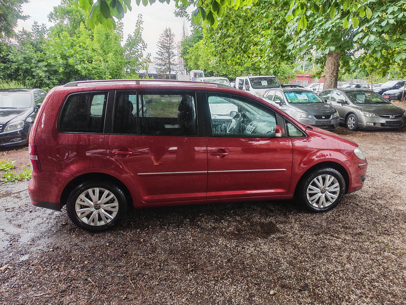 VW Touran, снимка 8 - Автомобили и джипове - 55149334