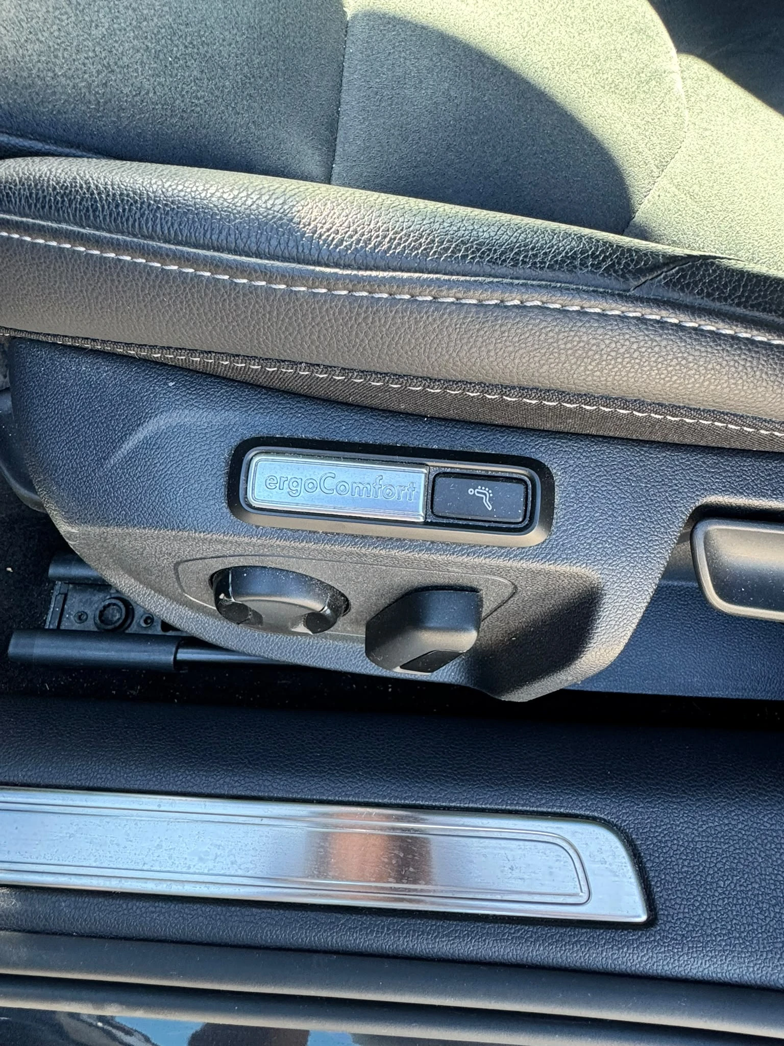 VW Arteon R-Line 2.0 TSI 190 к.с. DSG | DCC , снимка 9 - Автомобили и джипове - 55793486